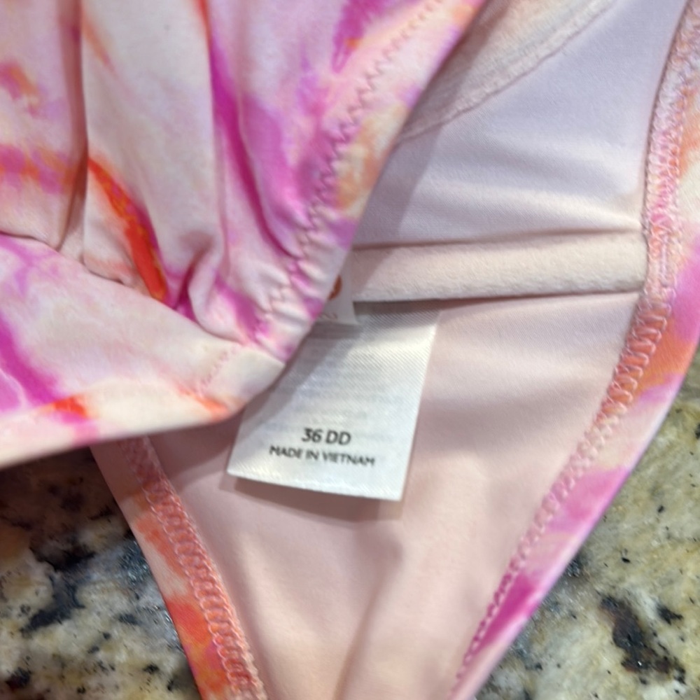 Shade & Shore Tie-Dye Bikini Top in Pink and Orange - Picture 4 of 4